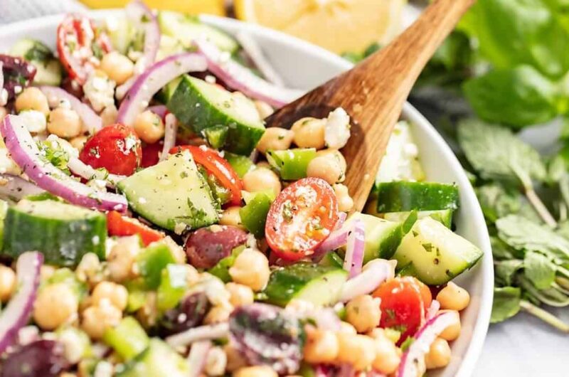 Mediterranean Chickpea Salad