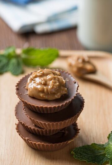 Vegan Chocolate Peanut Butter Cup Cakes