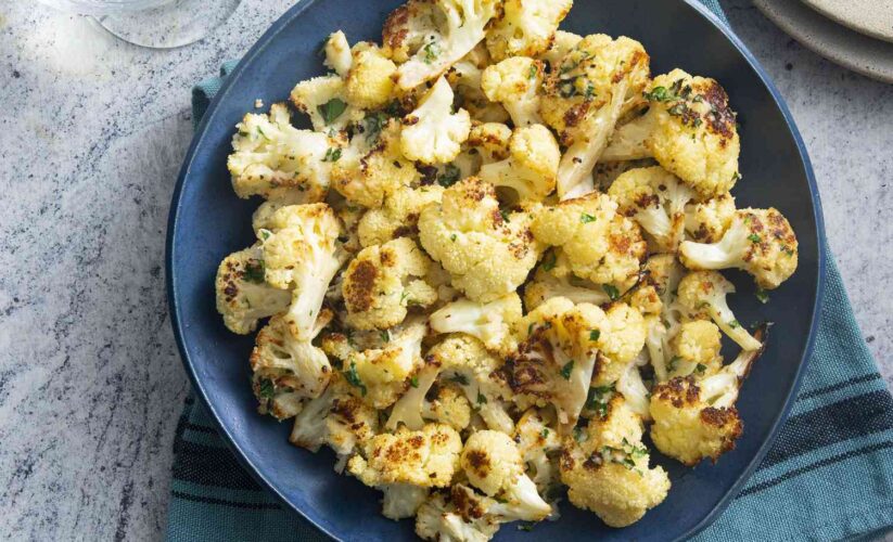 Perfectly Roasted Cauliflower: A Simple & Flavorful Recipe